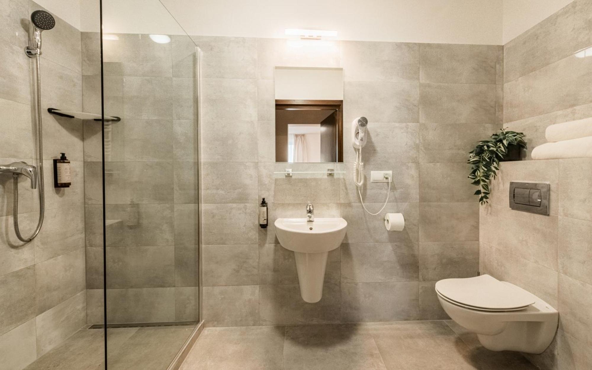 Hotel Na Uboczu 3*